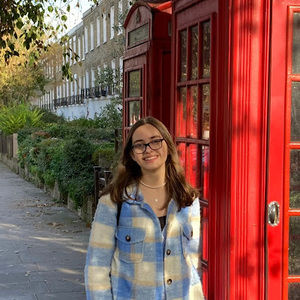 Meet your Posher, Alix